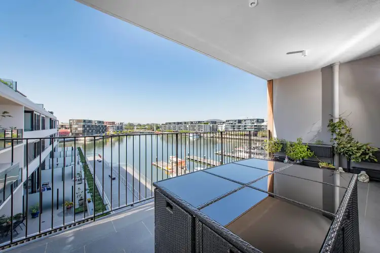 19/10 Trevillian Quay, Kingston ACT 2604