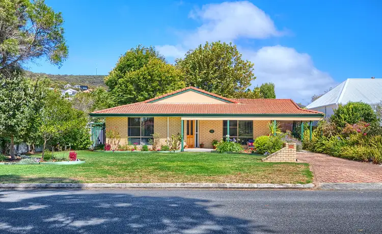 7 Lake Seppings Drive, Middleton Beach WA 6330