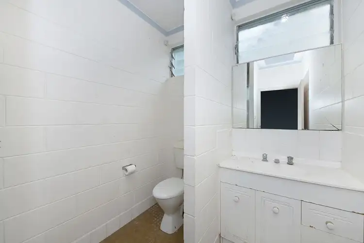 Sixth view of Homely unit listing, 4/43 Surrey Street, Hyde Park QLD 4812
