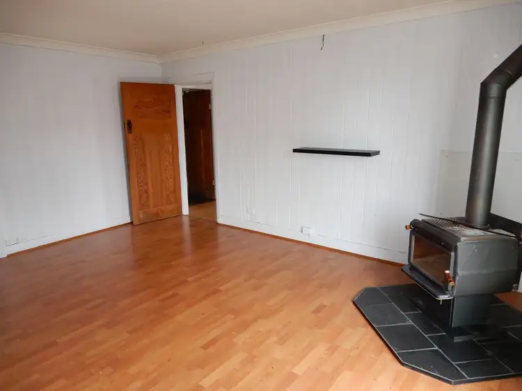 Fifth view of Homely house listing, 2 Scotia Avenue, Oberon NSW 2787
