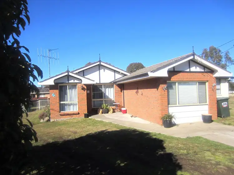 10 Hawkes Drive, Oberon NSW 2787