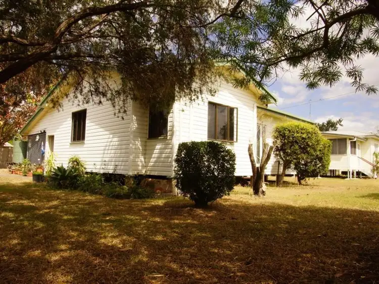 20 Phillips Street, Sarina QLD 4737