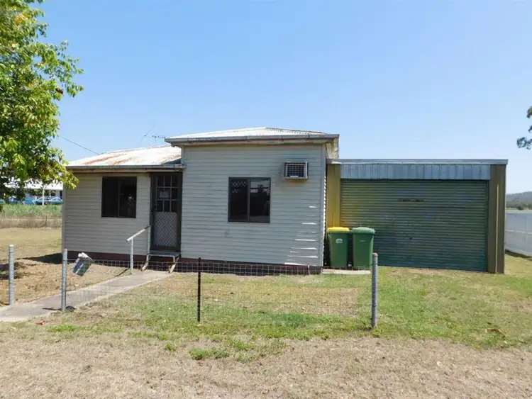 29 Beach Road, Sarina QLD 4737