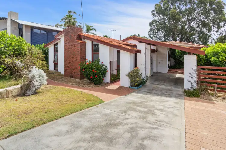 213 Bridgewater Drive, Kallaroo WA 6025