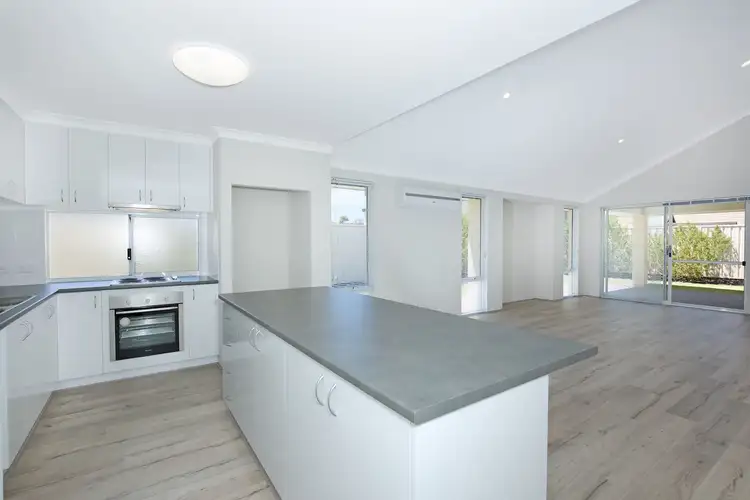 Seventh view of Homely house listing, 6 Sherwood Link, Ravenswood WA 6208