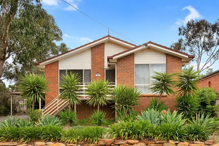 24 Friswell Avenue, Flora Hill VIC 3550