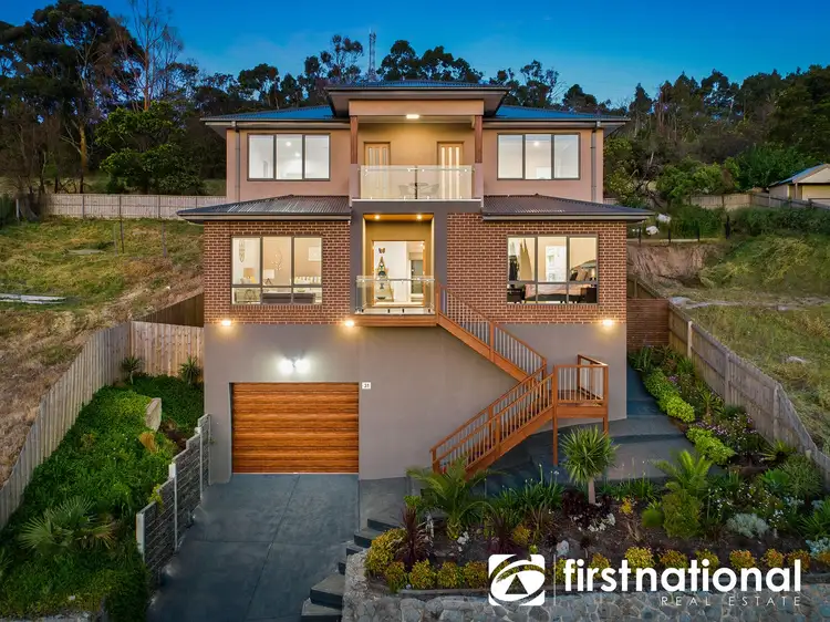 31 Montbrae Circuit, Narre Warren North VIC 3804