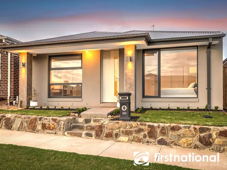 225 Pink Hill Boulevard, Officer VIC 3809