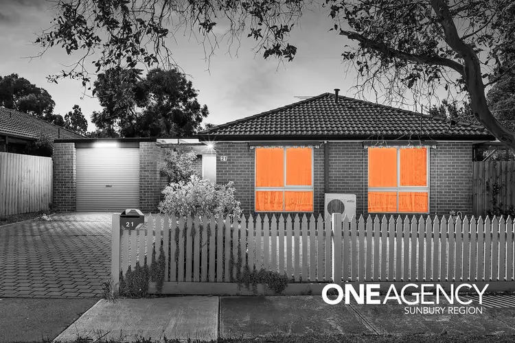 21 Deakin Street, Sunbury VIC 3429