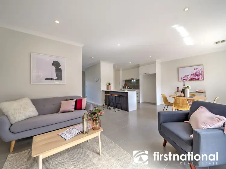 19 Atlantic Drive, Pakenham VIC 3810