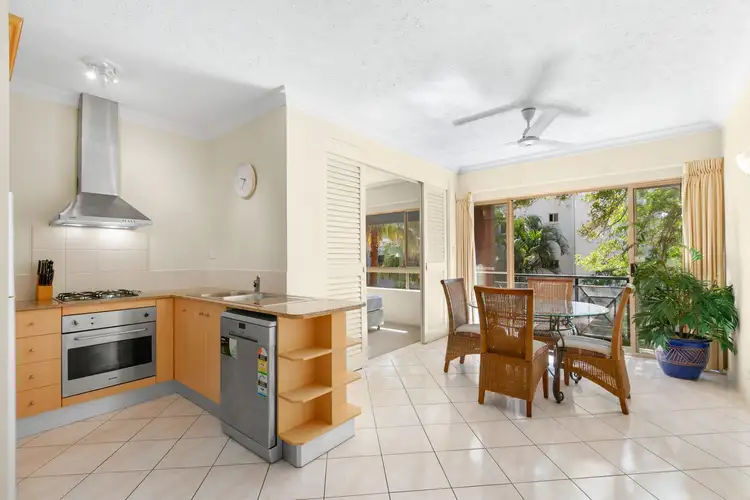 1612/2 Greenslopes Street, Cairns North QLD 4870