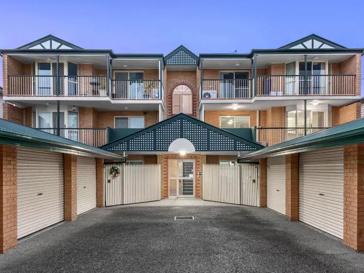 4/15 Cambridge Street, Bulimba QLD 4171