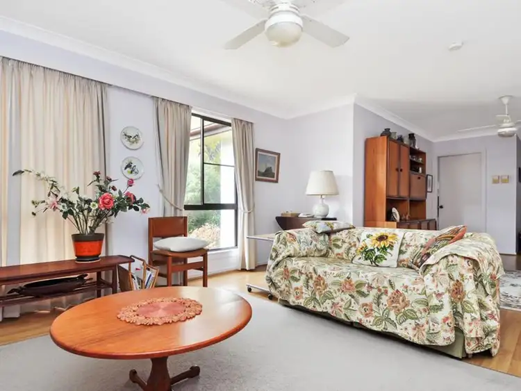 Second view of Homely house listing, 10 Valley View Close, Napoleon Reef NSW 2795