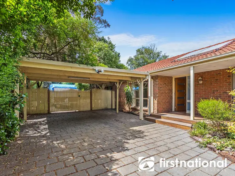 Second view of Homely house listing, 5 Parklea Close, Narre Warren VIC 3805