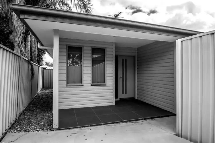 16A Greenbank Drive