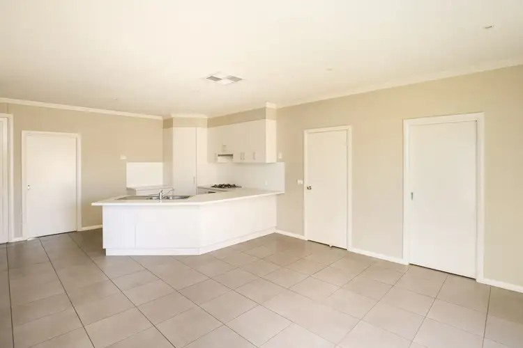 Fourth view of Homely townhouse listing, 1/337 Eighth Street, Mildura VIC 3500