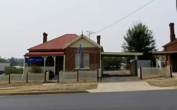 8 Crago Street, Yass NSW 2582