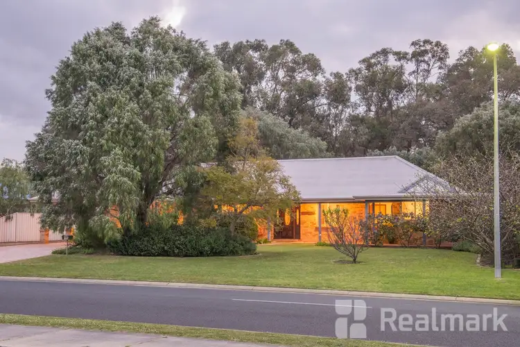 73 Dunsborough Lakes Drive