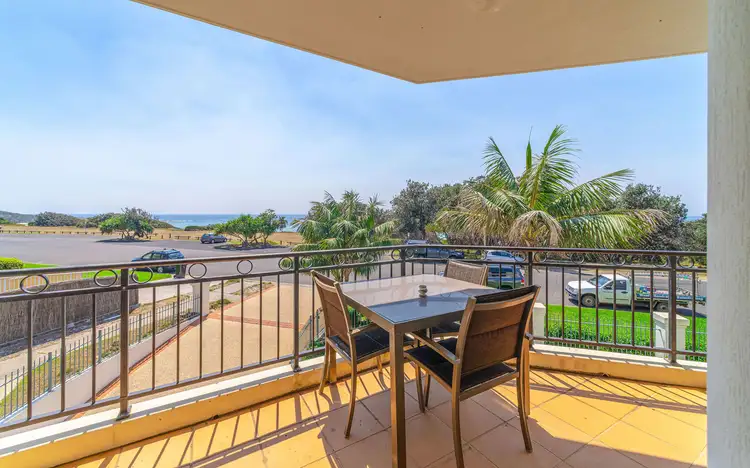 Breakers 6, Block 1 Pacific Parade, Yamba NSW 2464