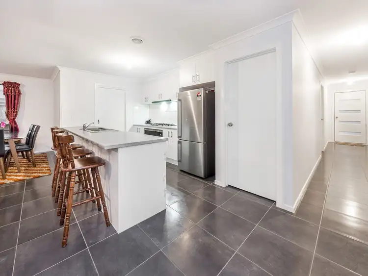 Fourth view of Homely house listing, 17 Sunnybank Way, Pakenham VIC 3810