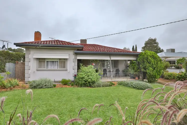 10 Waltham Avenue, Mildura VIC 3500