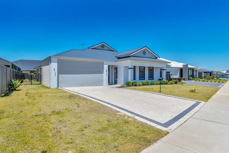 Second view of Homely house listing, 8 Dalkeith Rise, Ravenswood WA 6208