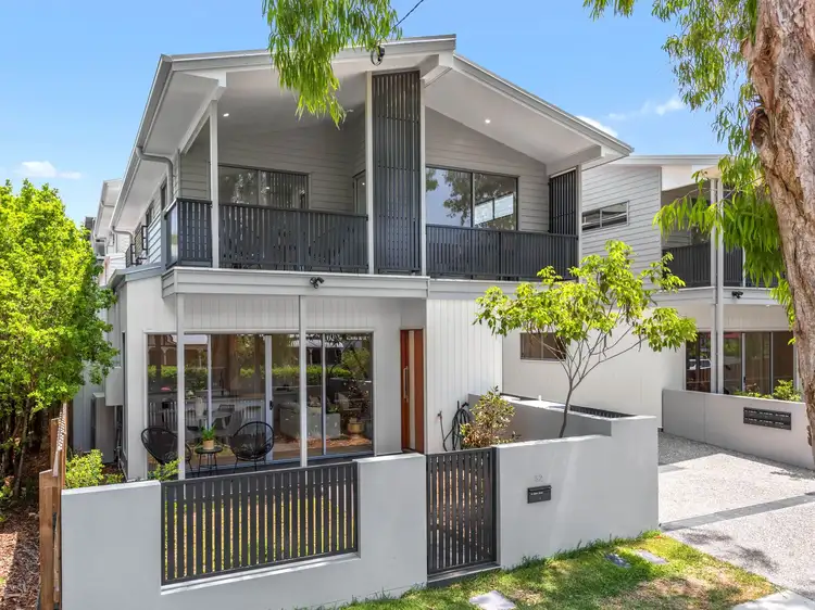 52 Dutton Street, Hawthorne QLD 4171