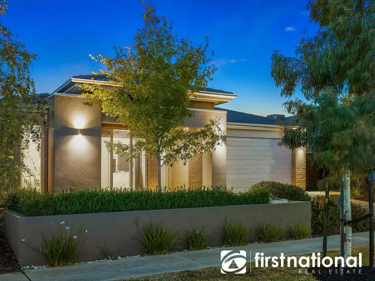 69 Linden Tree Way, Cranbourne North VIC 3977