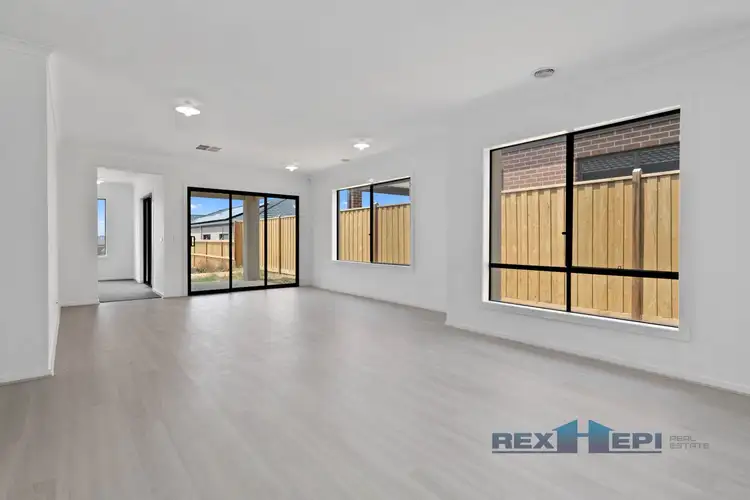 Fifth view of Homely house listing, 27 Paragon Drive, Clyde North VIC 3978