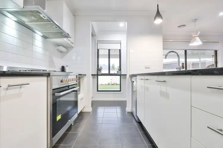 Sixth view of Homely house listing, 12 Belinda Court, Mildura VIC 3500