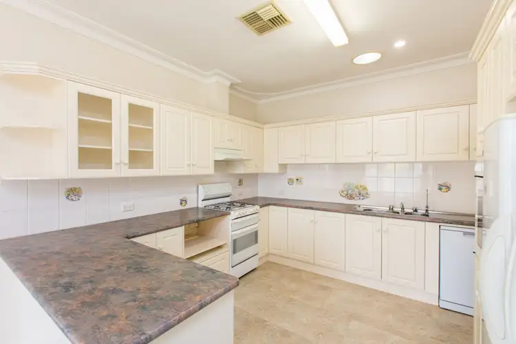 Fifth view of Homely house listing, 20 Campbell Grove, Mildura VIC 3500