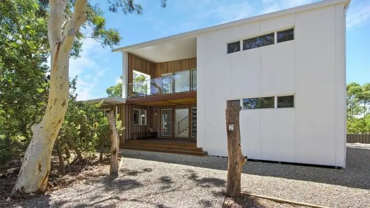 2 Oakwood Copse, Callala Beach NSW 2540