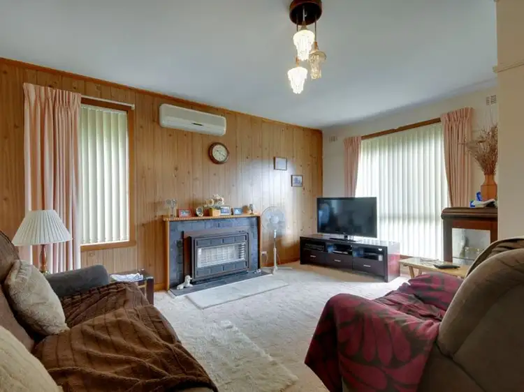 Fifth view of Homely house listing, 2 Tobruk Court, Traralgon VIC 3844