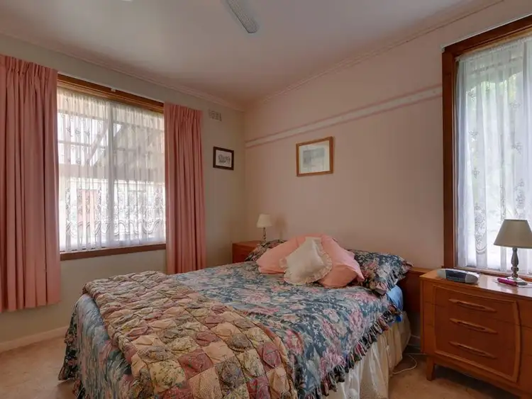 Sixth view of Homely house listing, 2 Tobruk Court, Traralgon VIC 3844