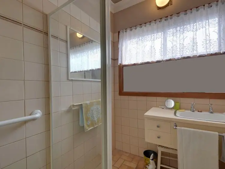 Seventh view of Homely house listing, 2 Tobruk Court, Traralgon VIC 3844