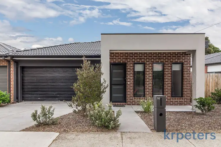 16 Alpina Street, Frankston North VIC 3200