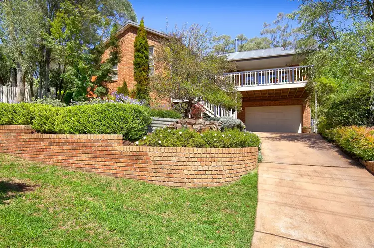 12 Tarella Road, Wentworth Falls NSW 2782