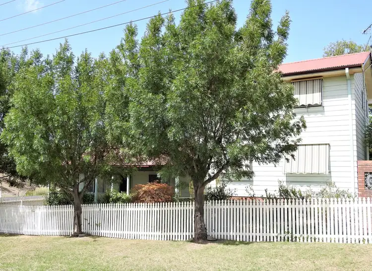 64 Railway Avenue, Portland NSW 2847