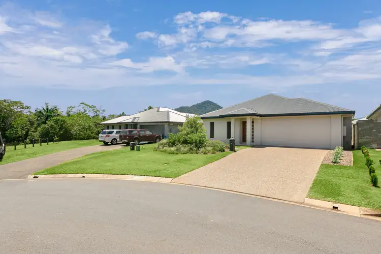 19 Genesta Circuit, Redlynch QLD 4870