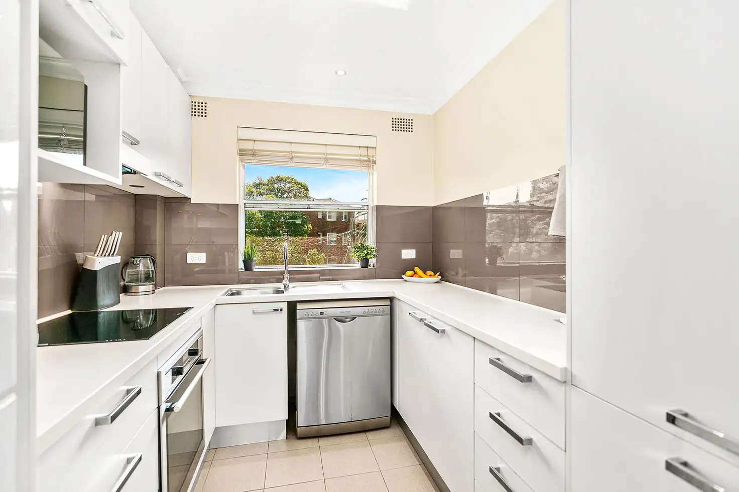 Main view of Homely unit listing, 10/8-10 St Andrews Place, Cronulla NSW 2230