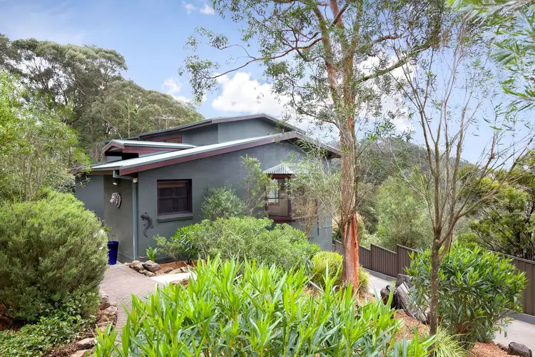 38 Tarella Road, Wentworth Falls NSW 2782