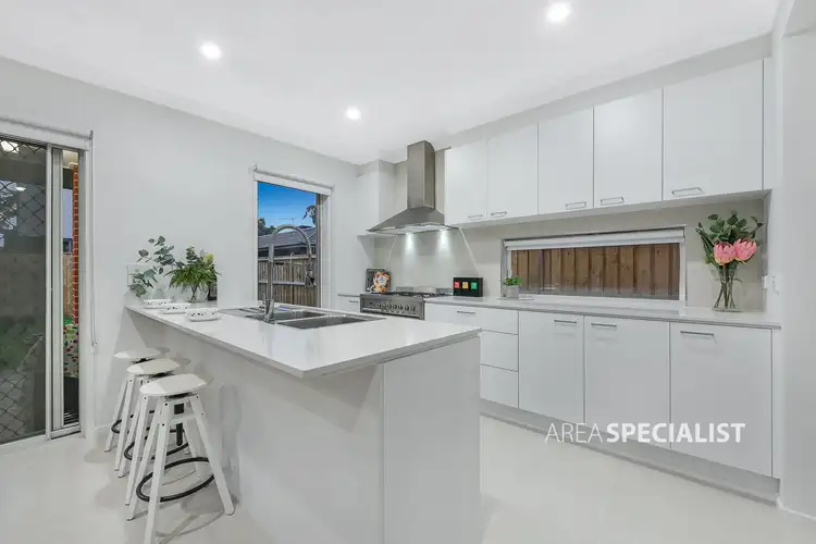 Sixth view of Homely house listing, 10 Tylers Run, Keysborough VIC 3173