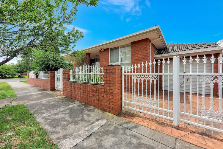 36 Dowding Close, Fawkner VIC 3060
