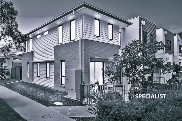 Main view of Homely townhouse listing, 1/25 Orlando Crescent, Keysborough VIC 3173
