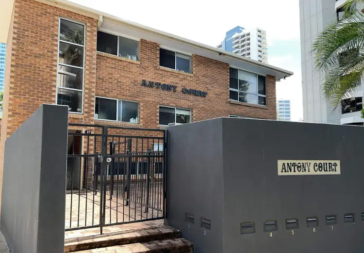 Main view of Homely apartment listing, 3/27 Enderley Avenue, Surfers Paradise QLD 4217