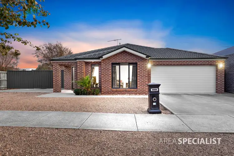 12 Forbes Place, Taylors Hill VIC 3037