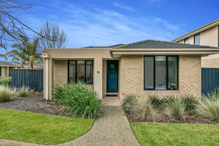 Main view of Homely unit listing, 10/5 Seacombe Street, Dromana VIC 3936