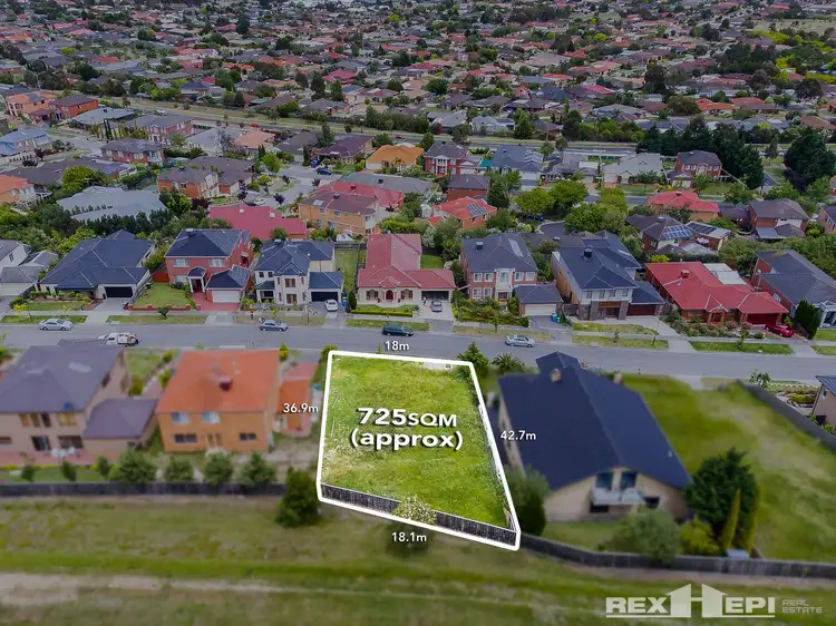 43 Montbrae Circuit, Narre Warren North VIC 3804