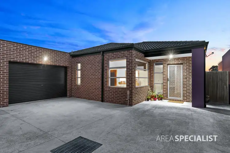 Main view of Homely unit listing, 2/11 Luxford Street, St Albans VIC 3021