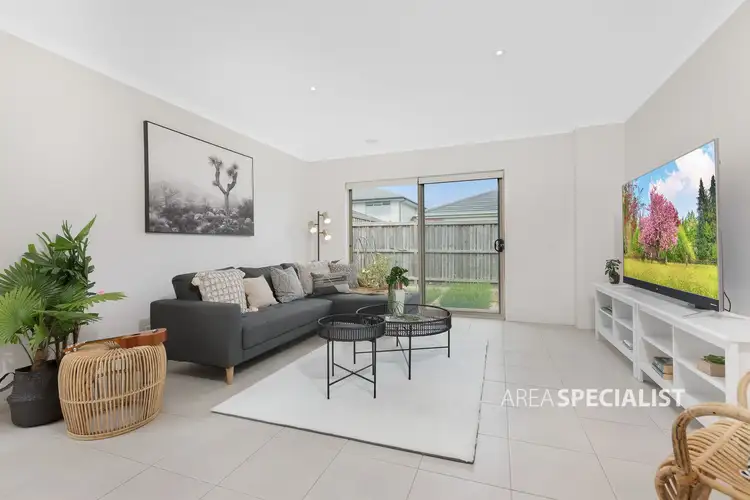 Third view of Homely house listing, 3 Frenchman Way, Keysborough VIC 3173